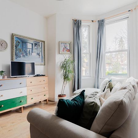 Arty Escape In Central London - Zone 2 Екстер'єр фото