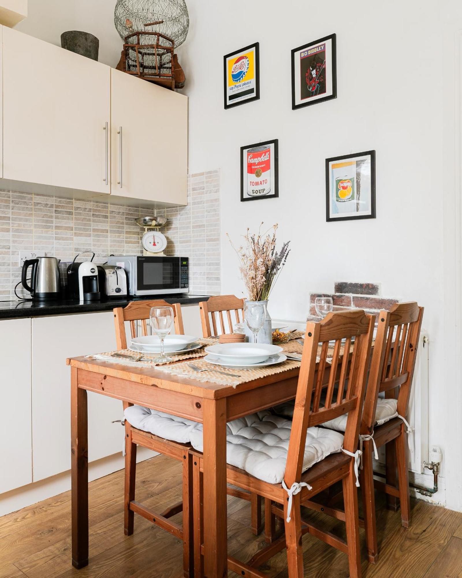 Arty Escape In Central London - Zone 2 Екстер'єр фото